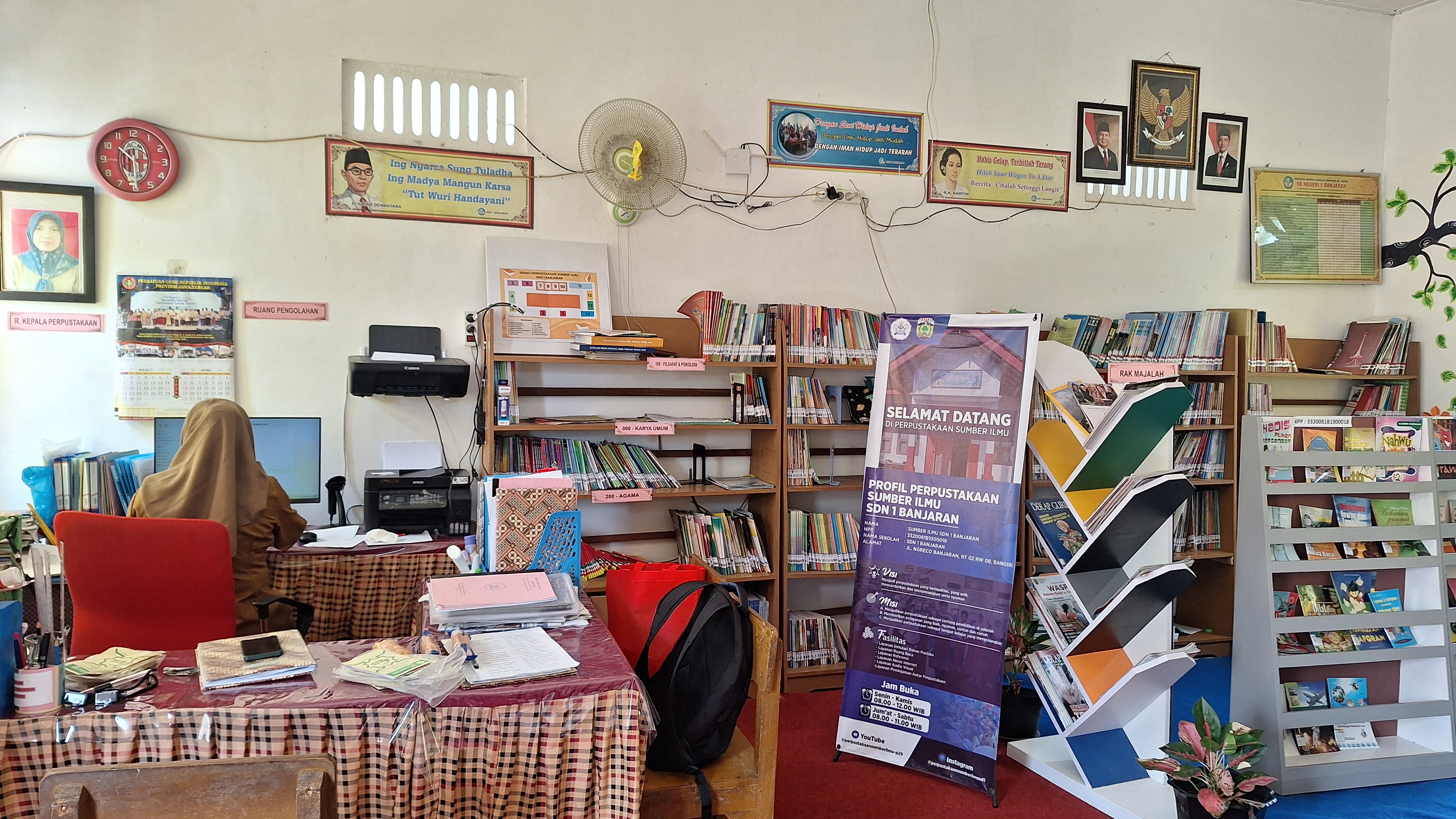 Perpustakaan "Sumber Ilmu" SDN 1 Banjaran