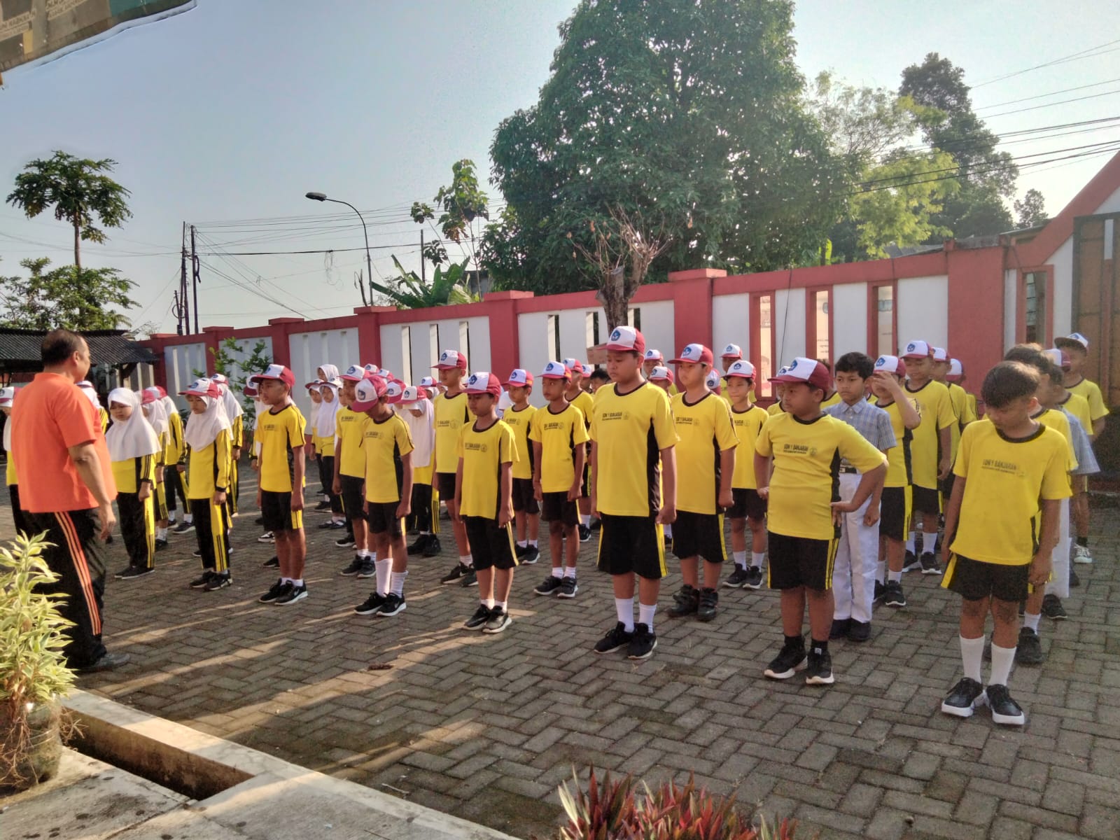 Latihan baris berbaris